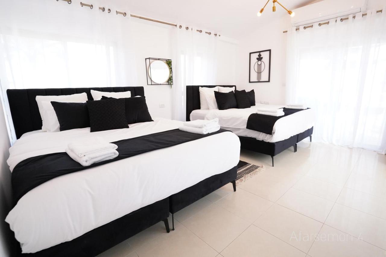Yalarent Afarsemon Apartments With Pool - For Families & Couples エイラート エクステリア 写真