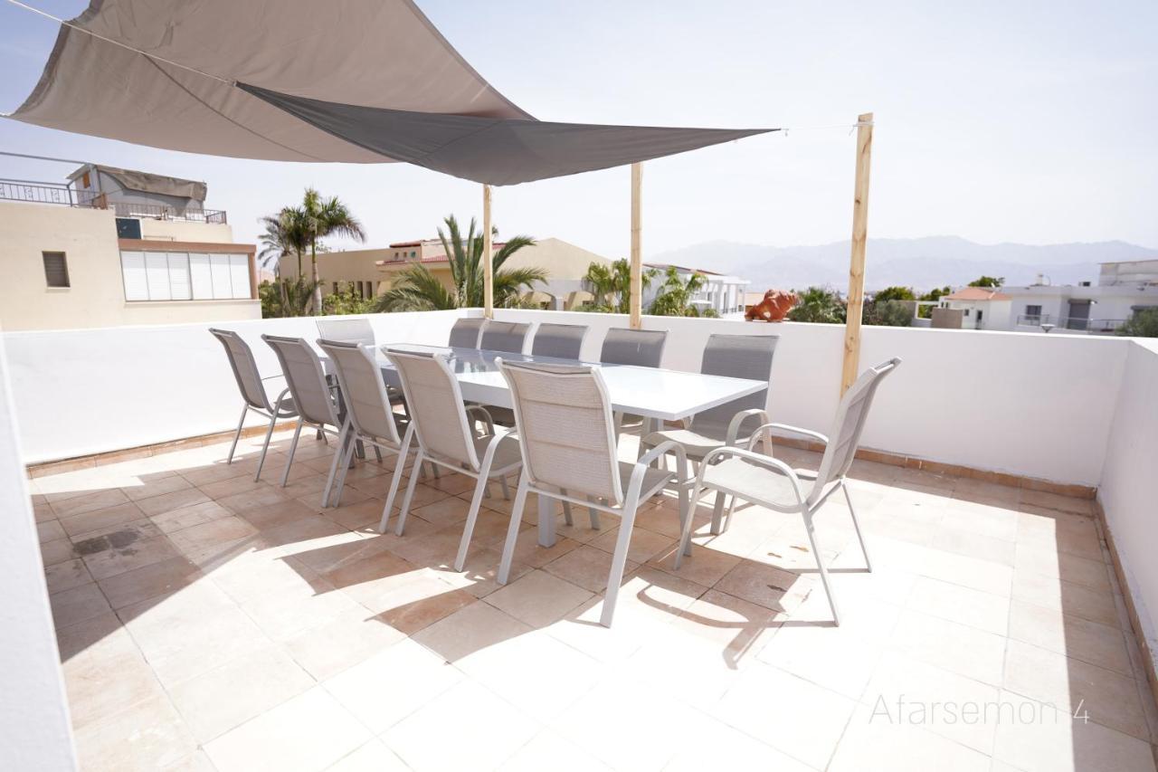 Yalarent Afarsemon Apartments With Pool - For Families & Couples エイラート エクステリア 写真