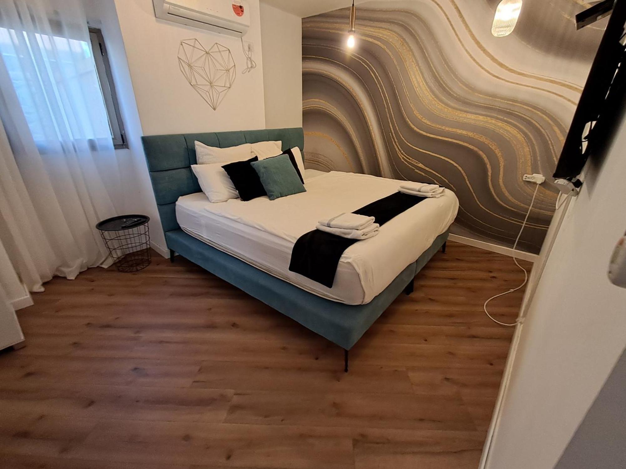 Yalarent Afarsemon Apartments With Pool - For Families & Couples エイラート エクステリア 写真