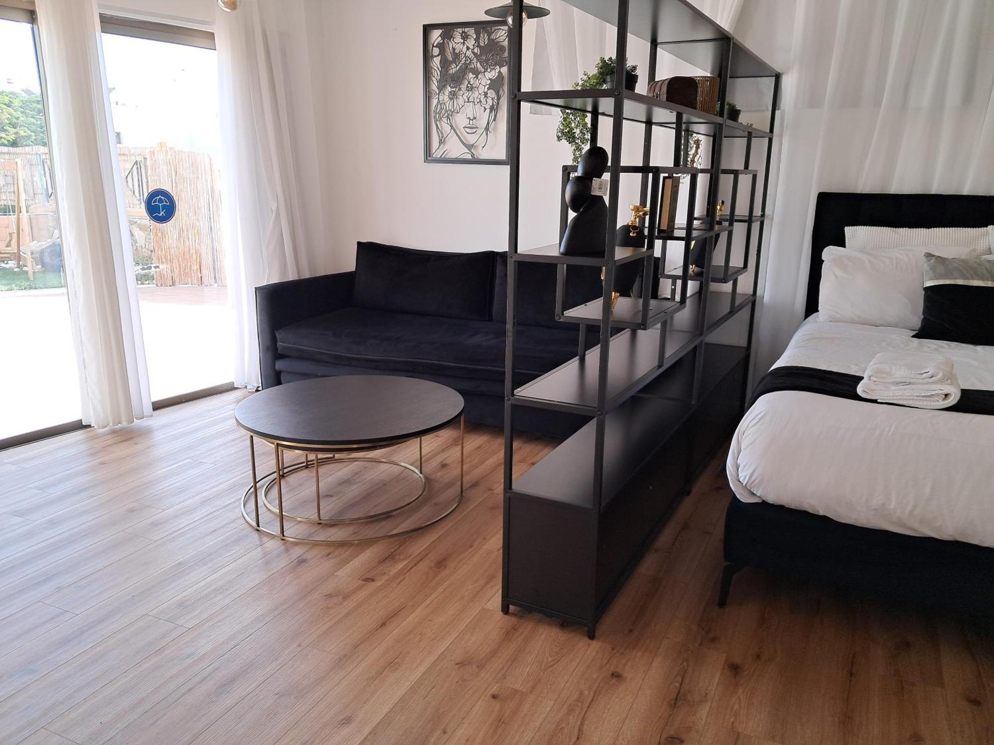 Yalarent Afarsemon Apartments With Pool - For Families & Couples エイラート エクステリア 写真