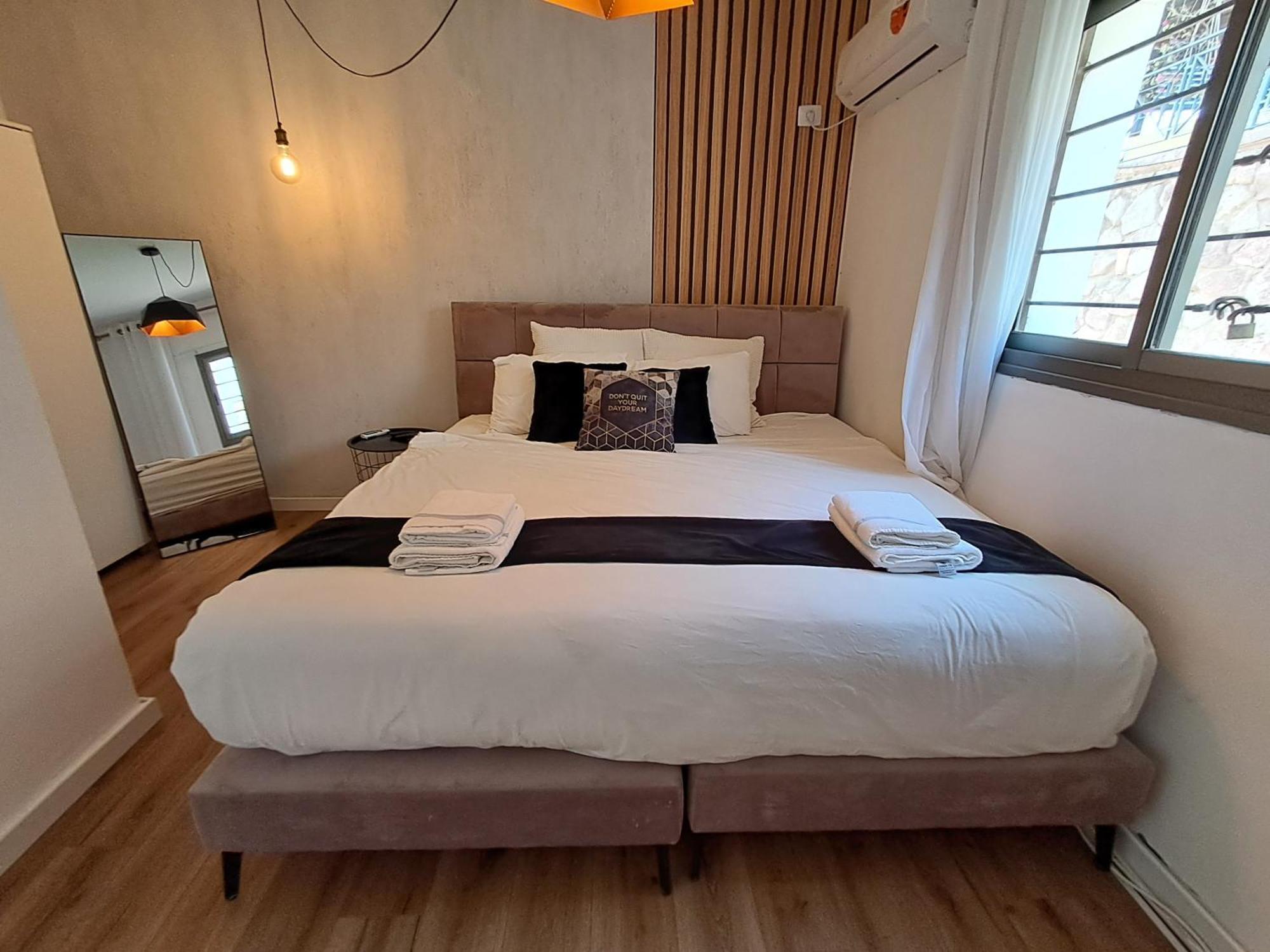 Yalarent Afarsemon Apartments With Pool - For Families & Couples エイラート エクステリア 写真
